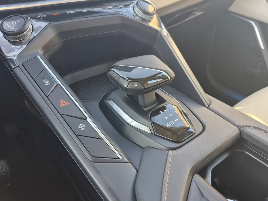 2025 Lynk and Co 6 Hyper Halo 