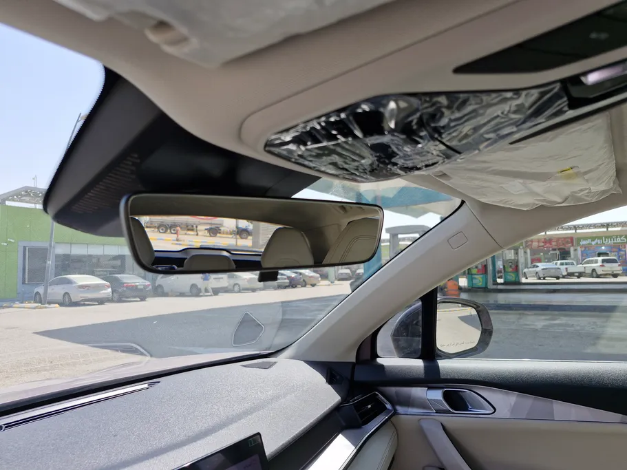2025 Lynk and Co 6 Hyper Halo 