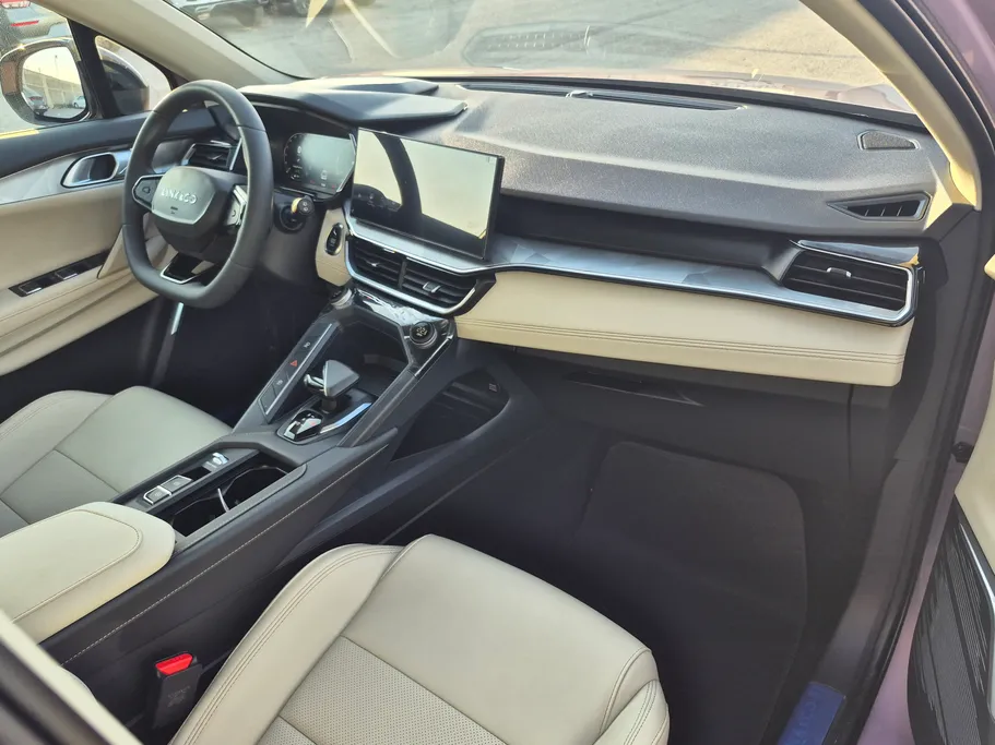 2025 Lynk and Co 6 Hyper Halo 