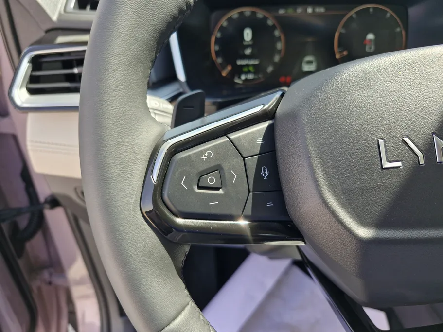 2025 Lynk and Co 6 Hyper Halo 