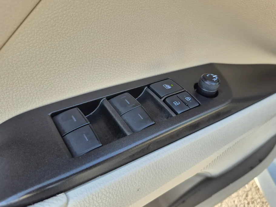 2023 Toyota Camry  LE 