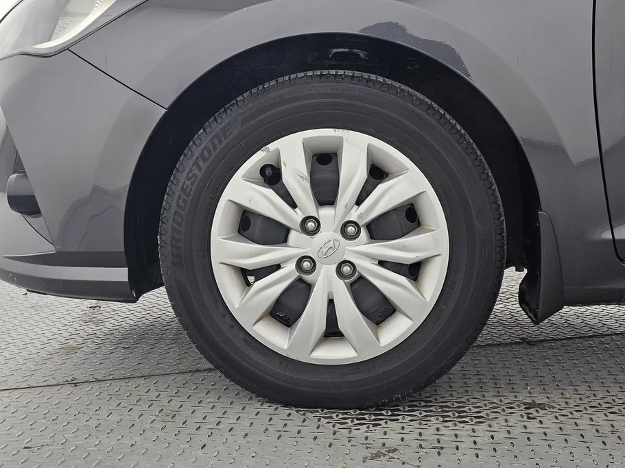 2023 Hyundai Accent Smart 