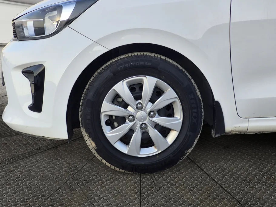 2023 Kia Pegas LX 
