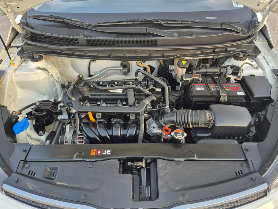 2023 Kia Pegas LX 