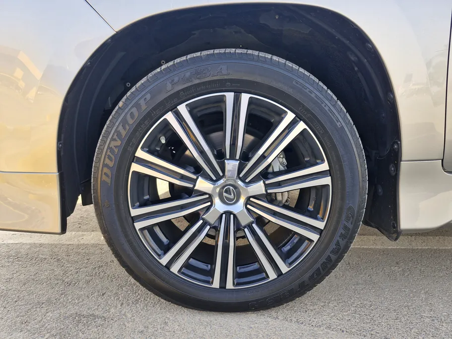 لكزس LX 570 S 2019 