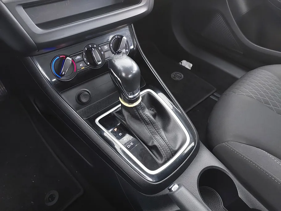 2023 MG 5 STD 