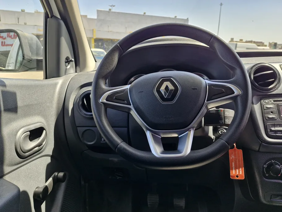 2021 Renault Docker Van بضاعة 