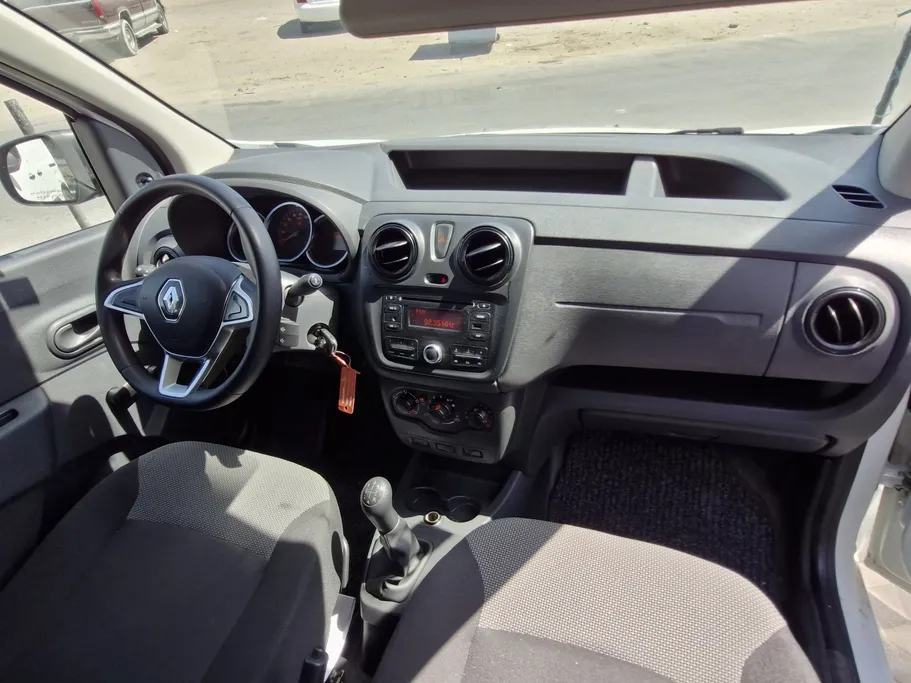 2021 Renault Docker Van بضاعة 