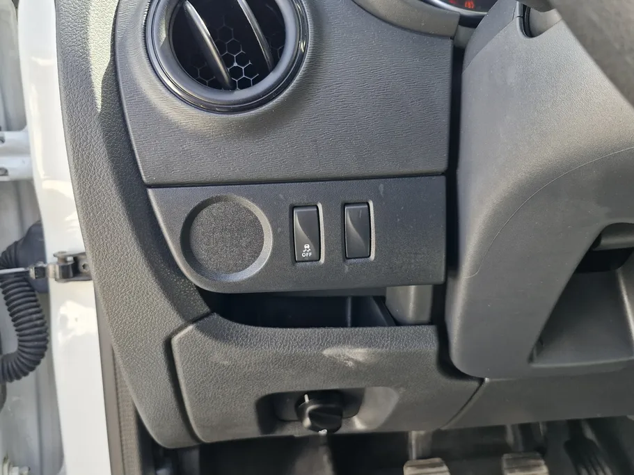 2021 Renault Docker Van بضاعة 