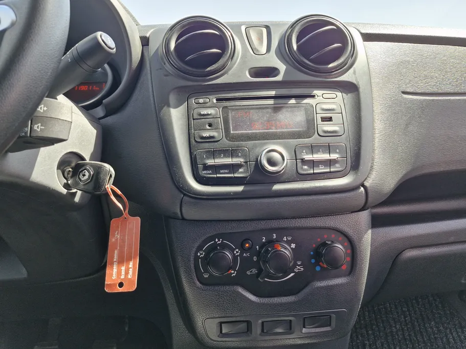 2021 Renault Docker Van بضاعة 