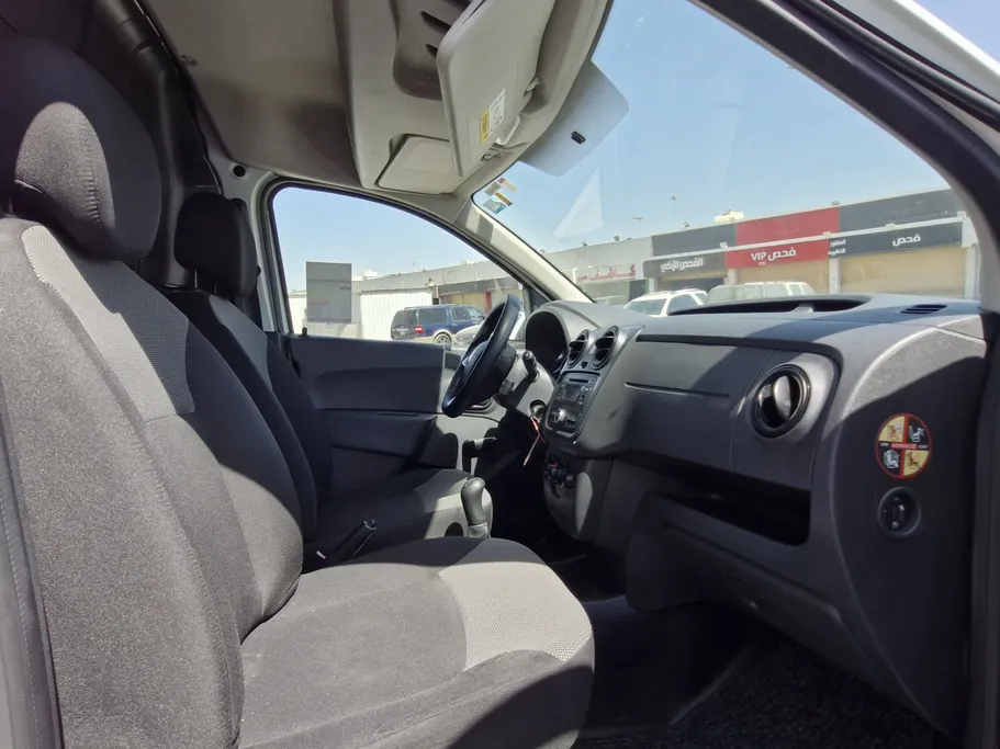 2021 Renault Docker Van بضاعة 
