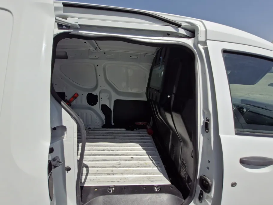 2021 Renault Docker Van بضاعة 