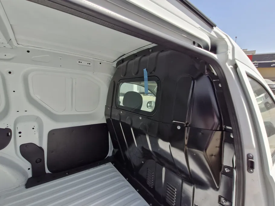 2022 Renault Docker Van بضاعة 