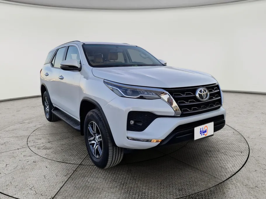 2023 Toyota Fortuner VX 