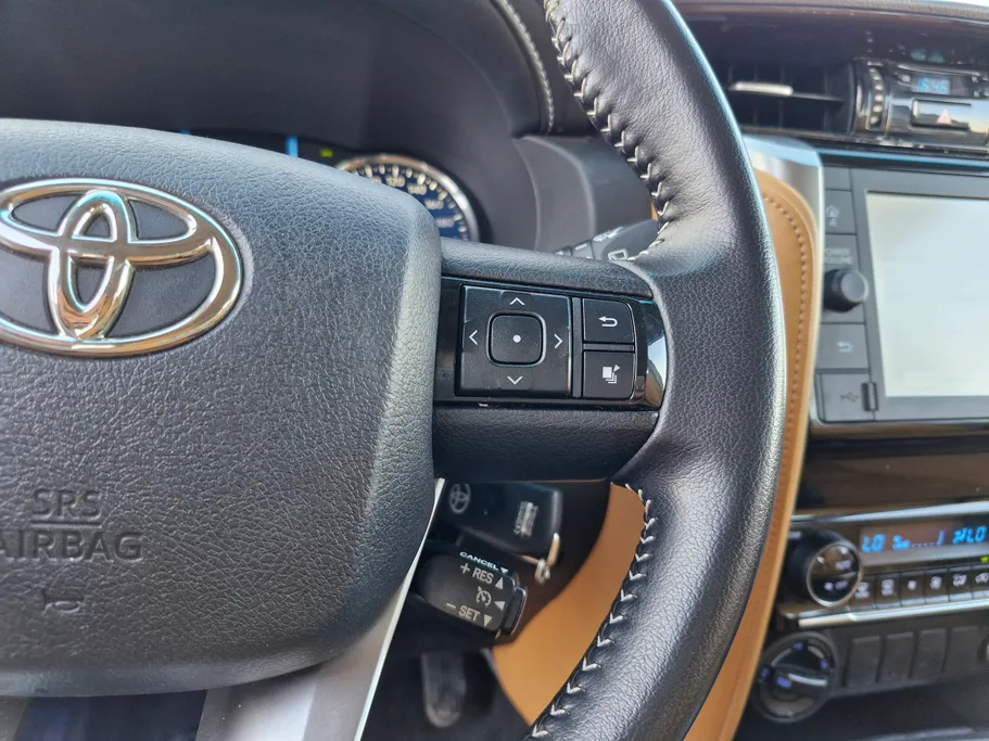 2023 Toyota Fortuner VX 