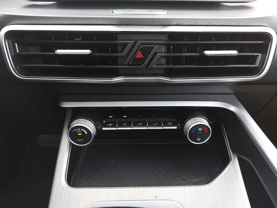 2023 Geely Coolray Basic GS 