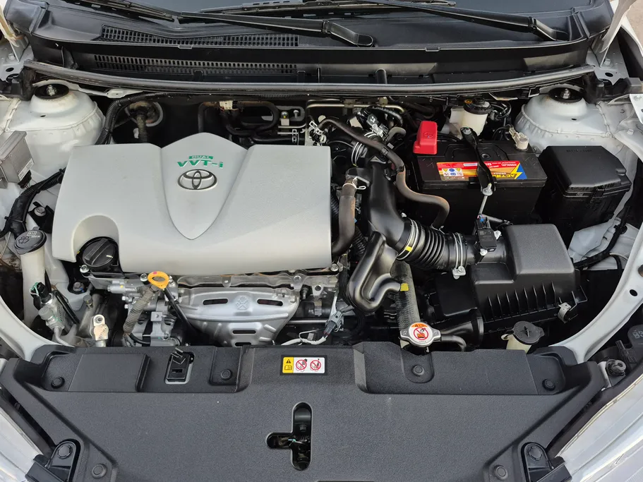 2022 Toyota Yaris  Y Plus 