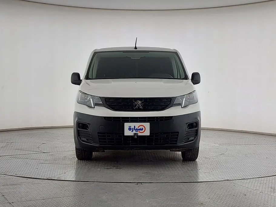 2022 Peugeot Partner Long van 
