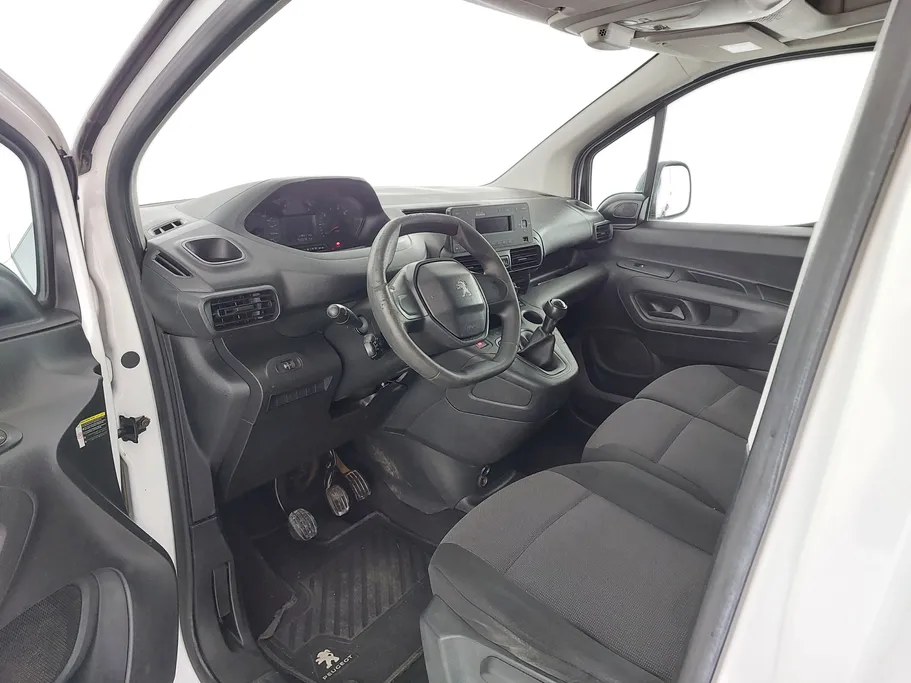 2022 Peugeot Partner Long van 