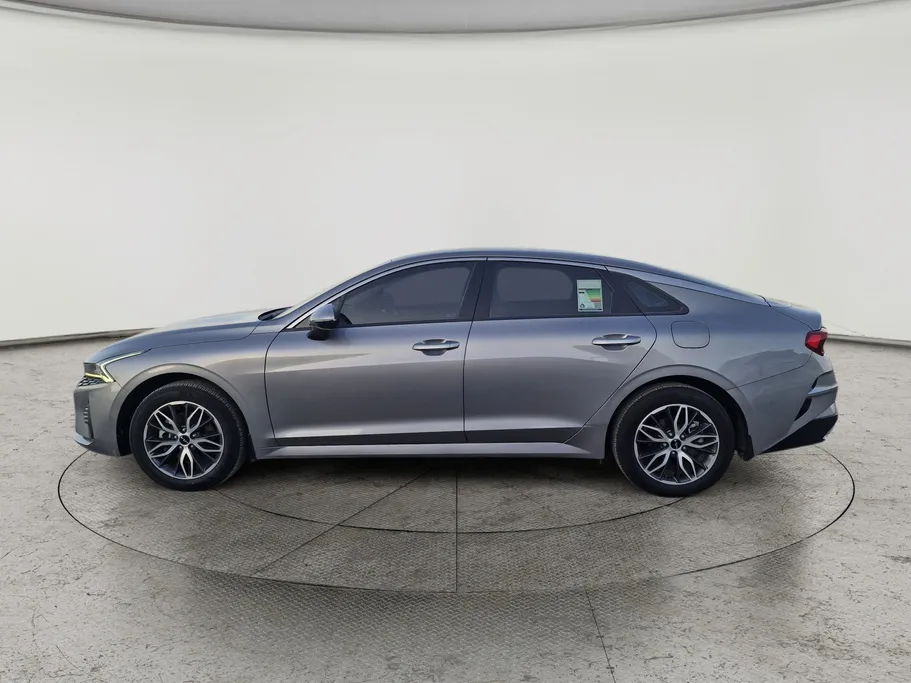 2023 Kia K5 LX 