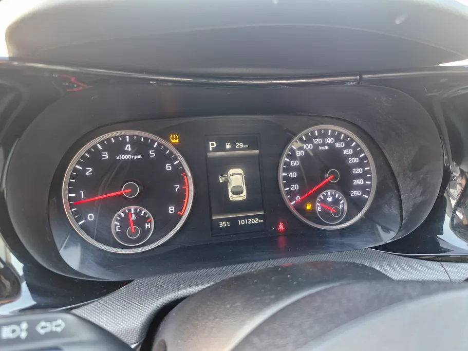2023 Kia K5 LX 