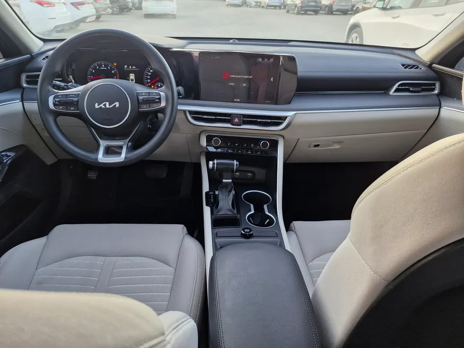 2023 Kia K5 LX 