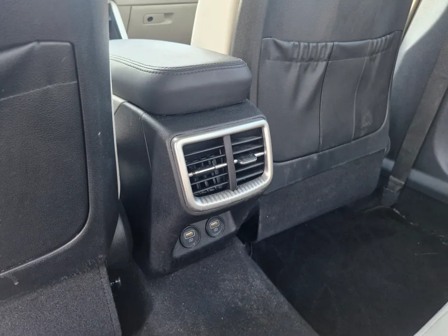 2023 Kia K5 LX 