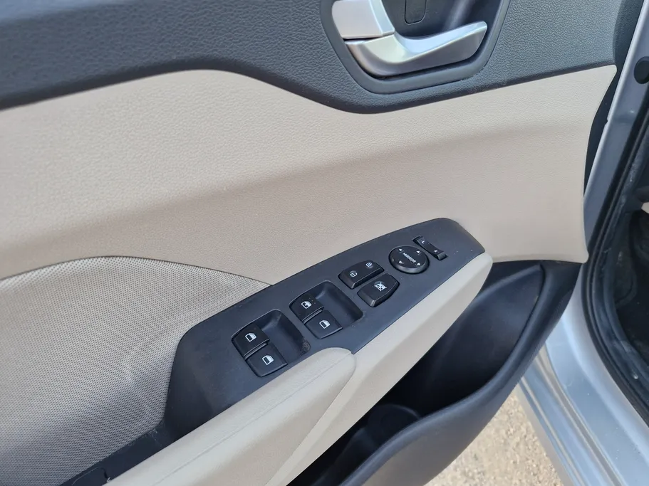 2023 Hyundai Accent Smart 