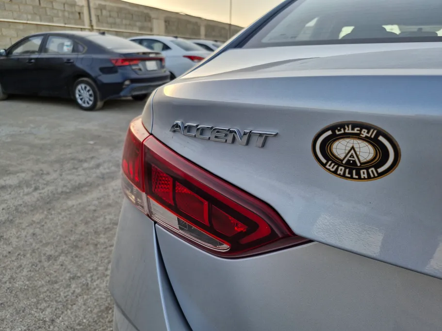 2023 Hyundai Accent Smart 