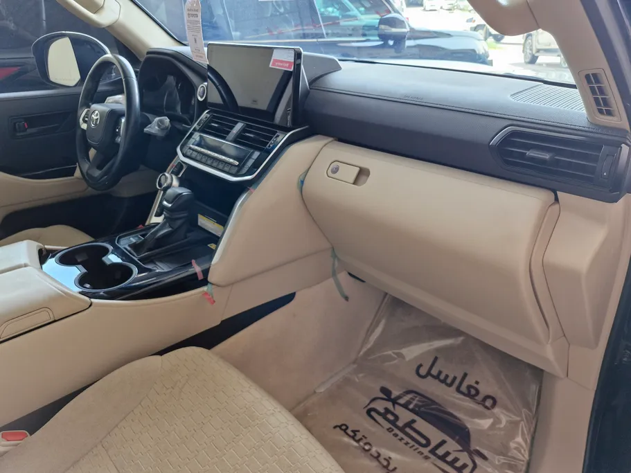 تويوتا لاندكروزر GXR 2023 