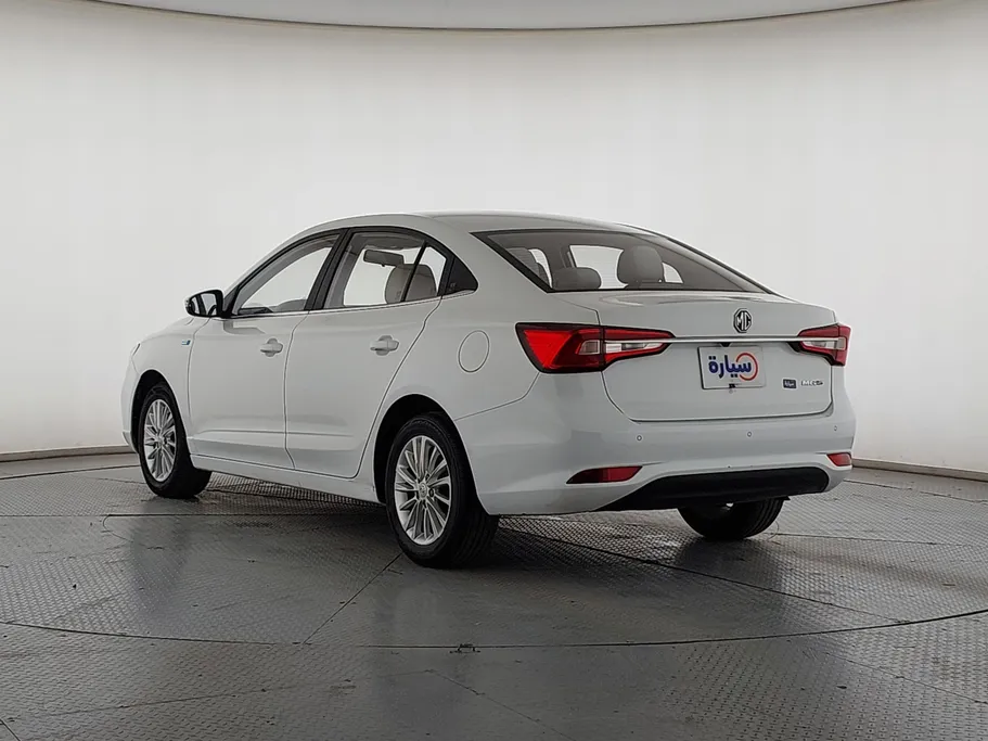 2023 MG 5 COM 