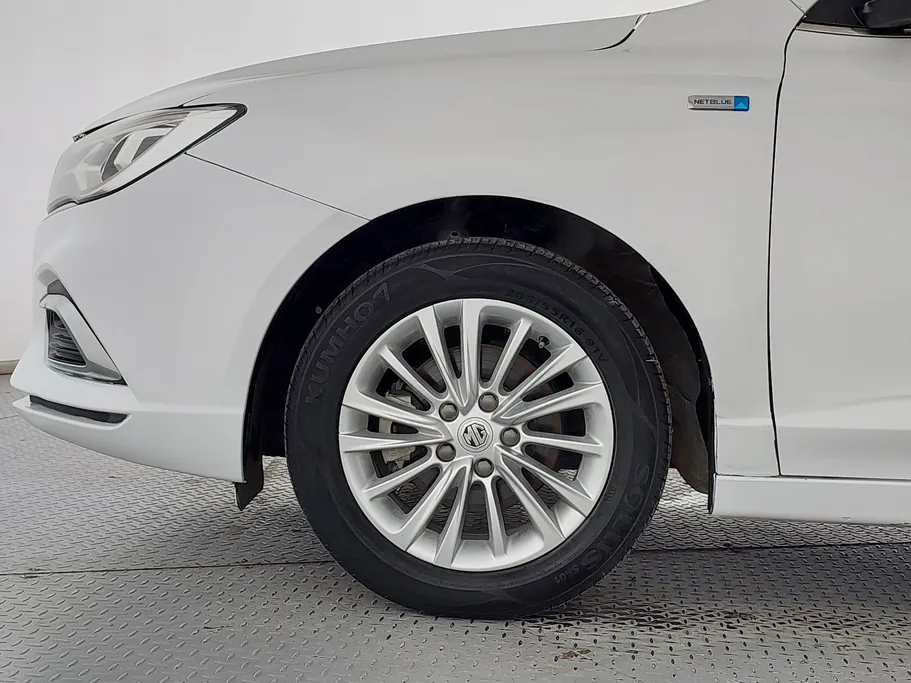 2023 MG 5 COM 