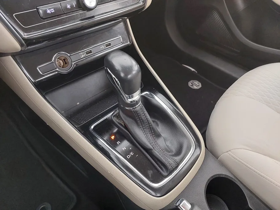 2023 MG 5 COM 