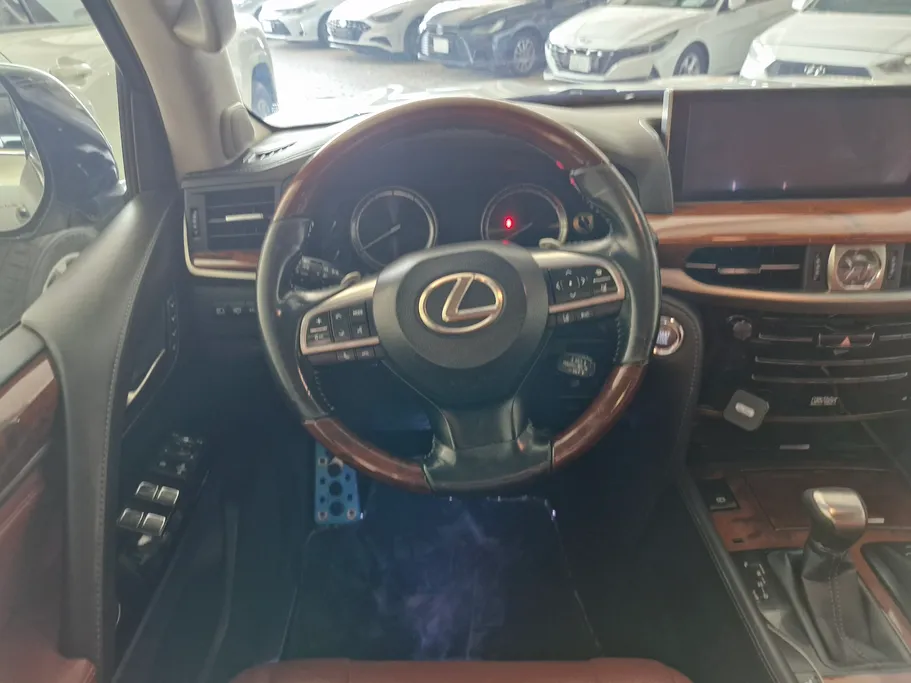 لكزس LX 570 S 2018 