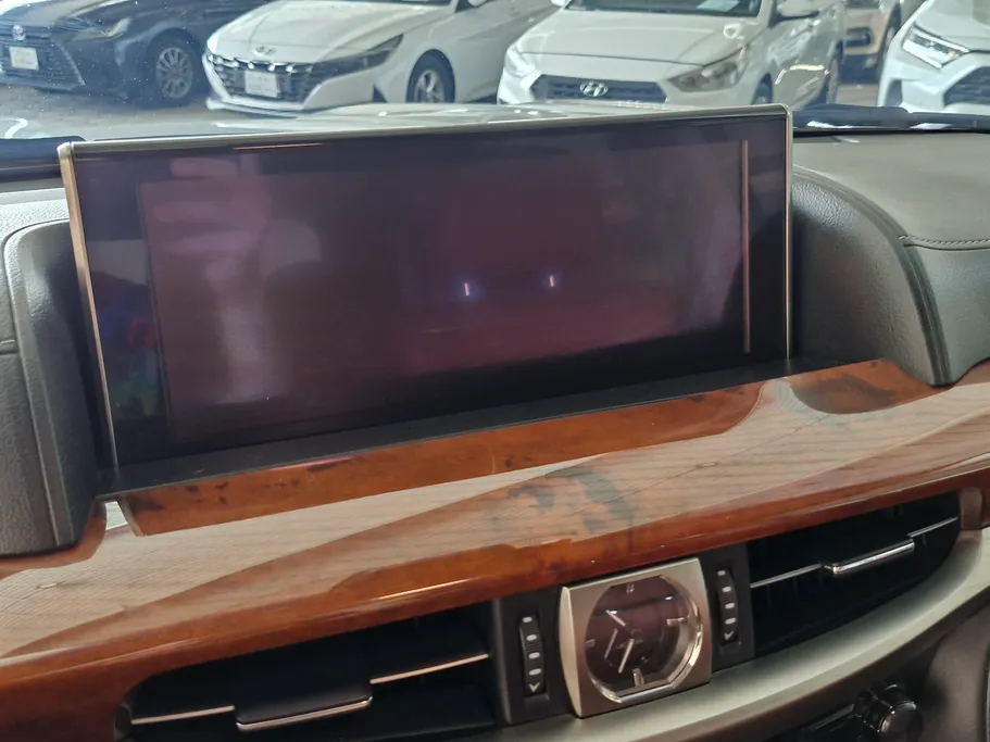 لكزس LX 570 S 2018 