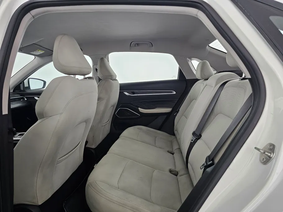 جيلي امجراند GS 2023 