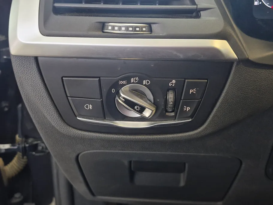 بي ام دبليو الفئة اكس 3 xDrive 30i	 2022 