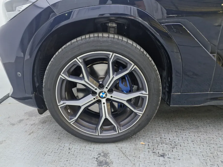 2023 BMW X Series 6 xDrive 40i 