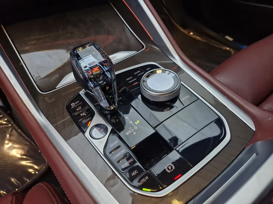 2023 BMW X Series 6 xDrive 40i 