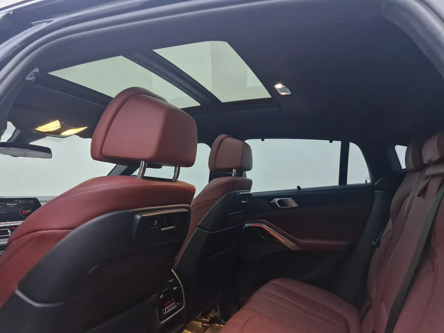 2023 BMW X Series 6 xDrive 40i 