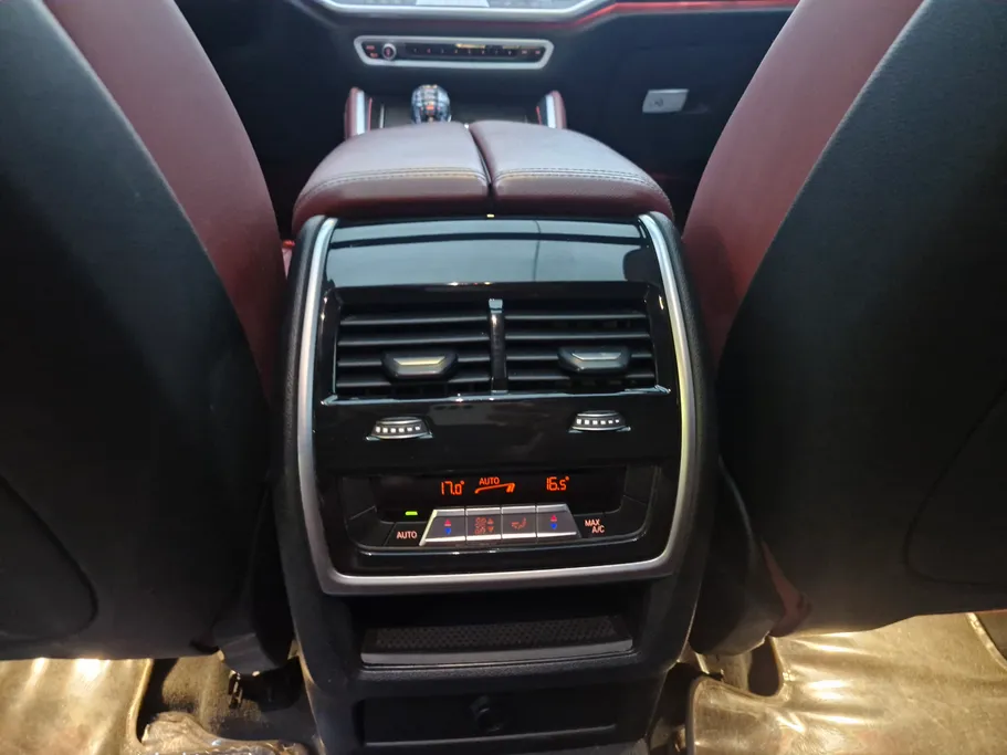 2023 BMW X Series 6 xDrive 40i 