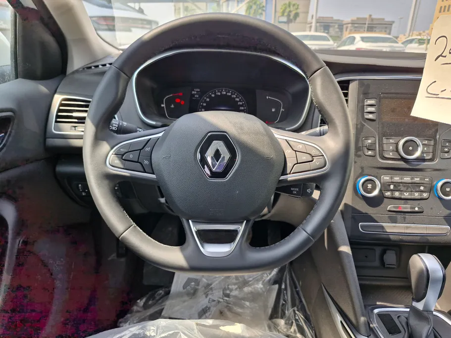 رينو ميجان E 2024 