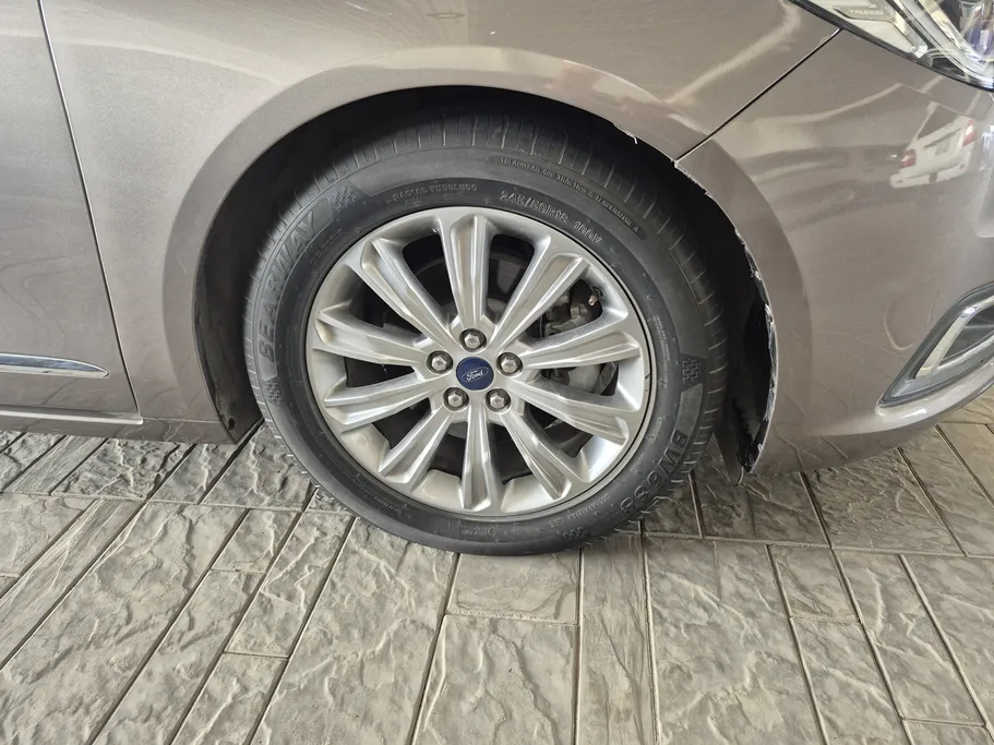 2020 Ford Taurus Trend 