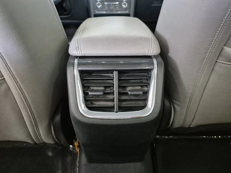 2020 Ford Taurus Trend 