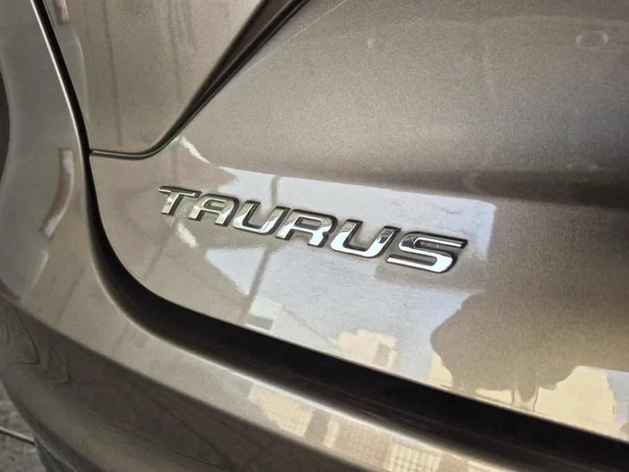 2020 Ford Taurus Trend 