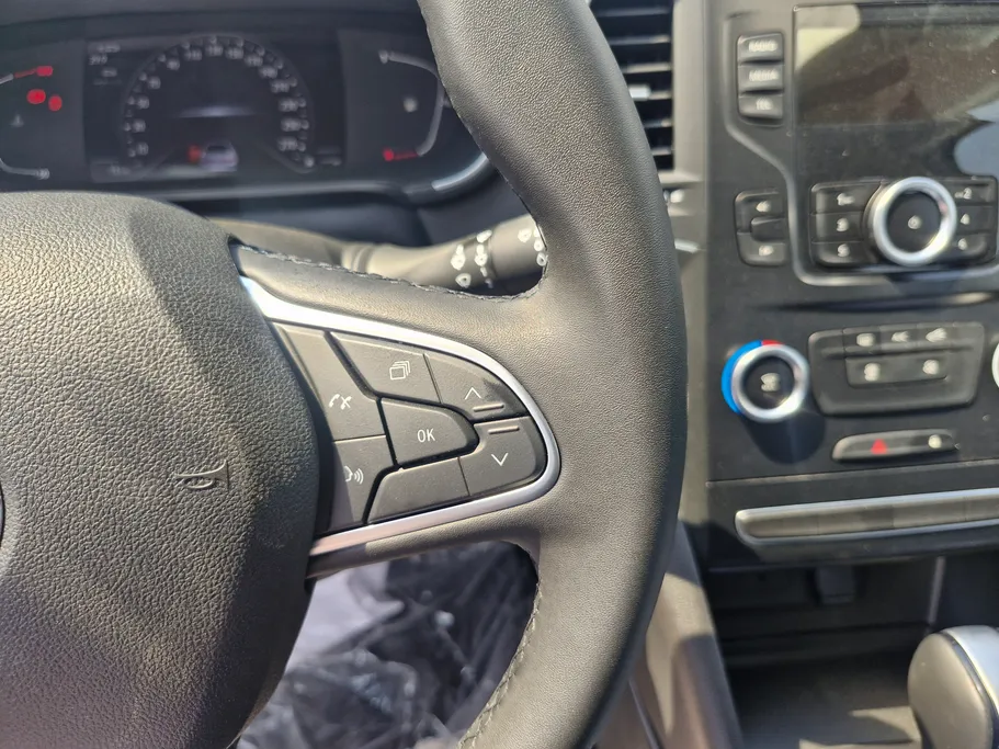 رينو ميجان E 2024 
