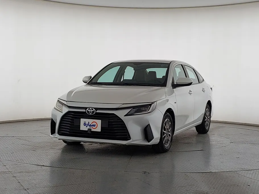 2023 Toyota Yaris  Y 