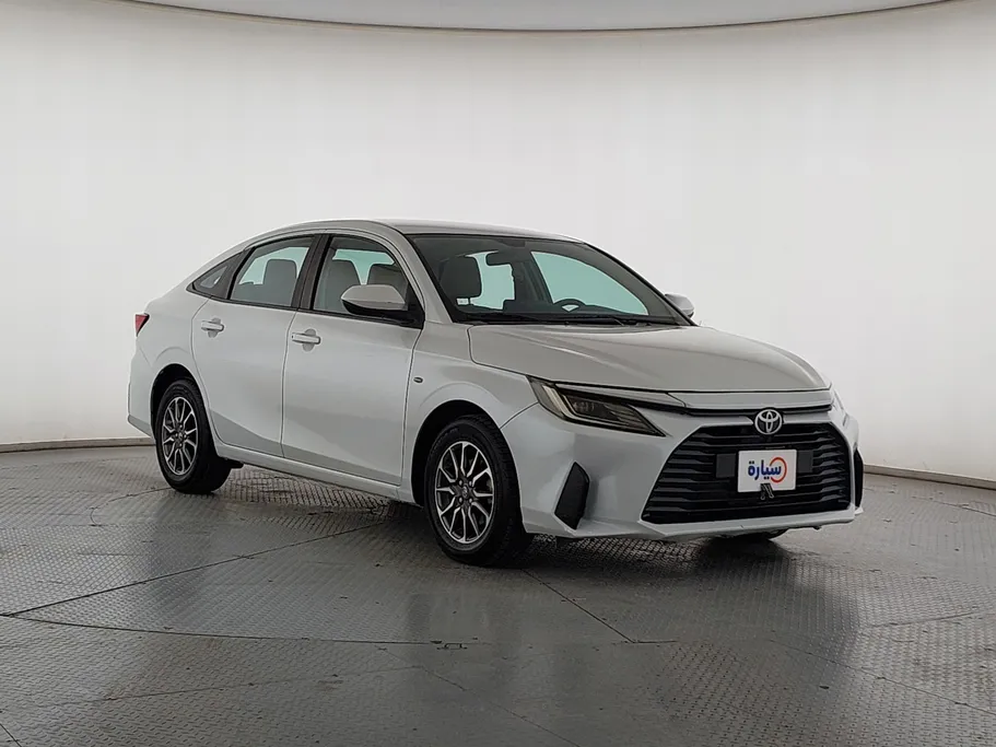 2023 Toyota Yaris  Y 