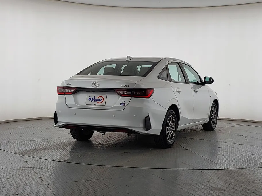 2023 Toyota Yaris  Y 