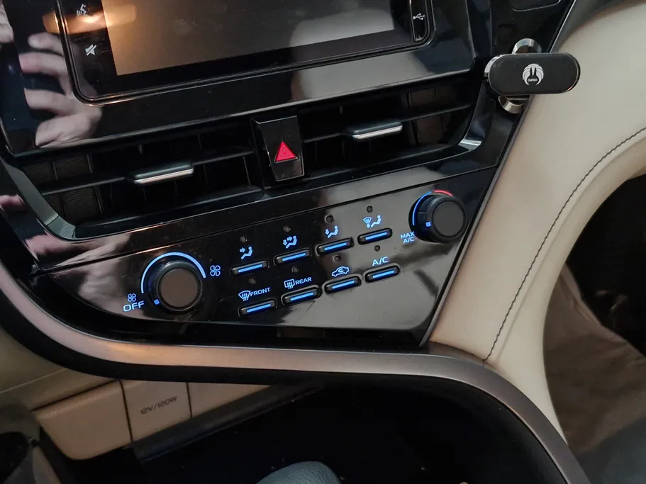 2024 Toyota Camry  LE 